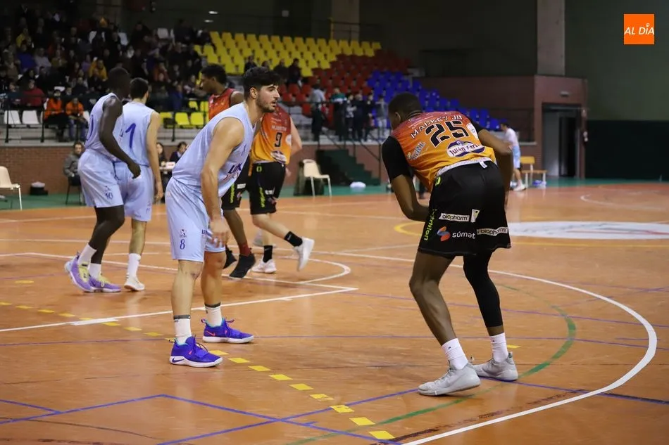 Foto 5 - El Aquimisa Carbajosa logra otra trabajada victoria contra el Lugo (77-68)  