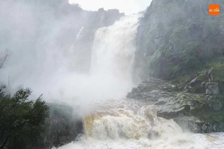 Foto 5 - La presa de Almendra aumenta el agua embalsada 46 hm3 en un solo d&iacute;a  