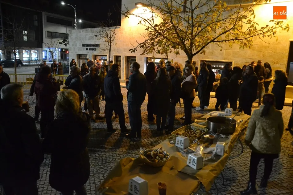 Foto 8 - Los comercios de la Avenida de Espa&ntilde;a y Afecir invitan a chocolate caliente  