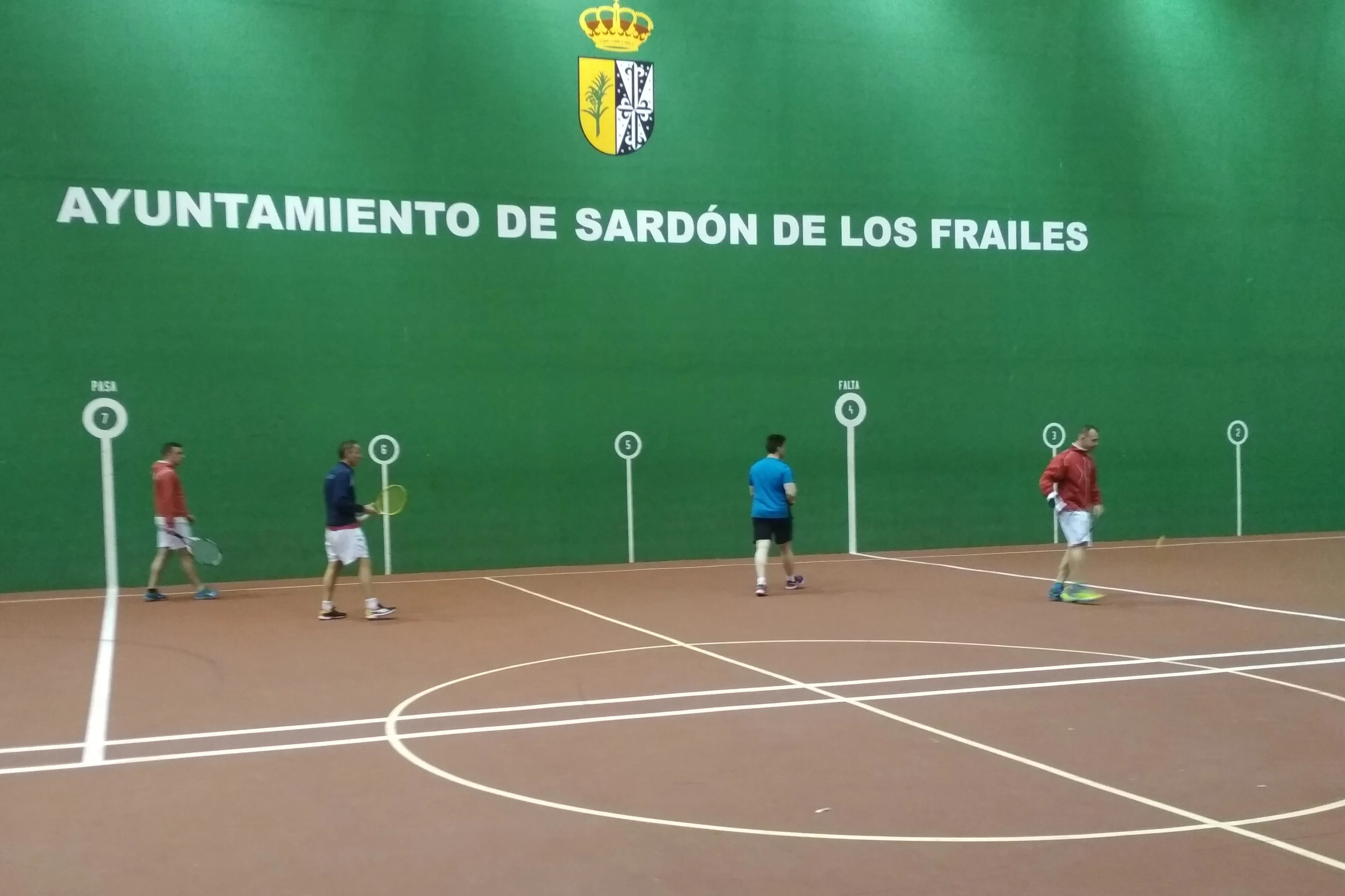 Foto 11 - El V Torneo de Frontenis de Sard&oacute;n de los Frailes se va para Burgos