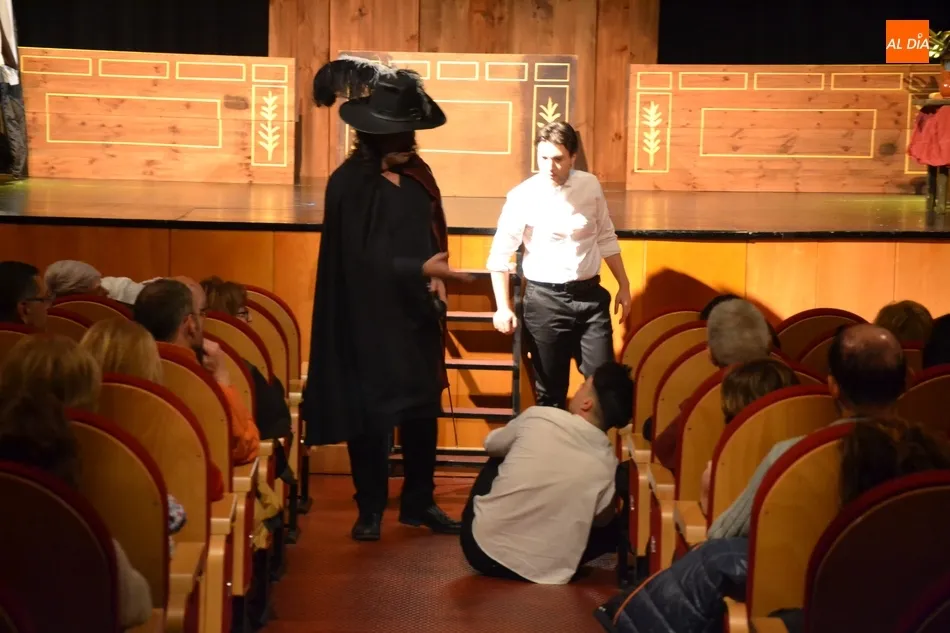 Foto 8 - Punto y final al oto&ntilde;o teatral con el dinamismo de &lsquo;Cyrano, el texto del doblaje&rsquo;  