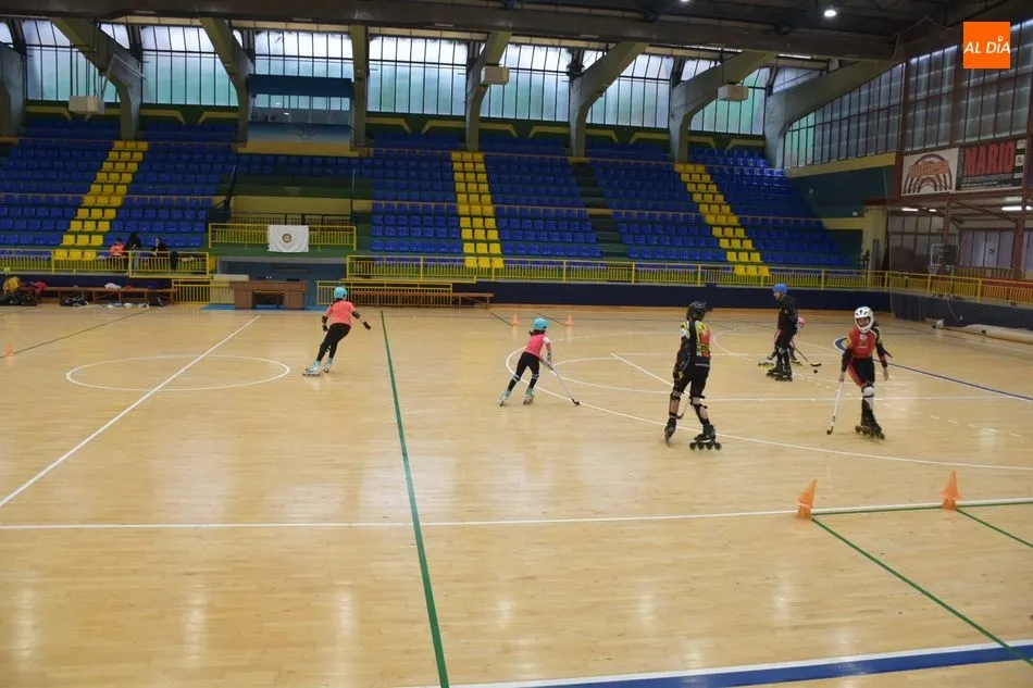Foto 10 - La Gala Solidaria del Deporte recoge unas dos toneladas de alimentos y m&aacute;s de 600 euros en...