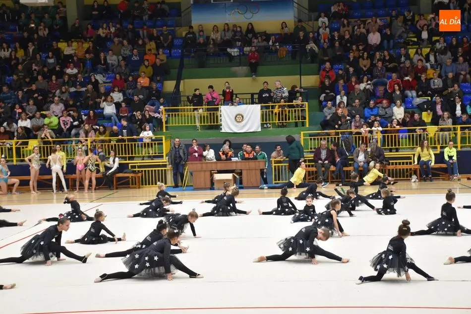 Foto 3 - La Gala Solidaria del Deporte recoge unas dos toneladas de alimentos y m&aacute;s de 600 euros en...