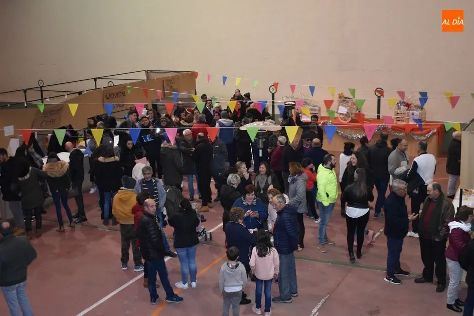Multitud de personas se acercaron a lo largo del día.