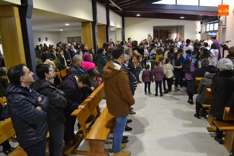 Foto 3 - Ronda de bendiciones de im&aacute;genes del Ni&ntilde;o Jes&uacute;s en las parroquias mirobrigenses  