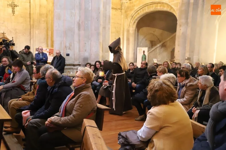 Foto 10 - Emocionante y emocionada Navidad Franciscana en la iglesia de San Mart&iacute;n
