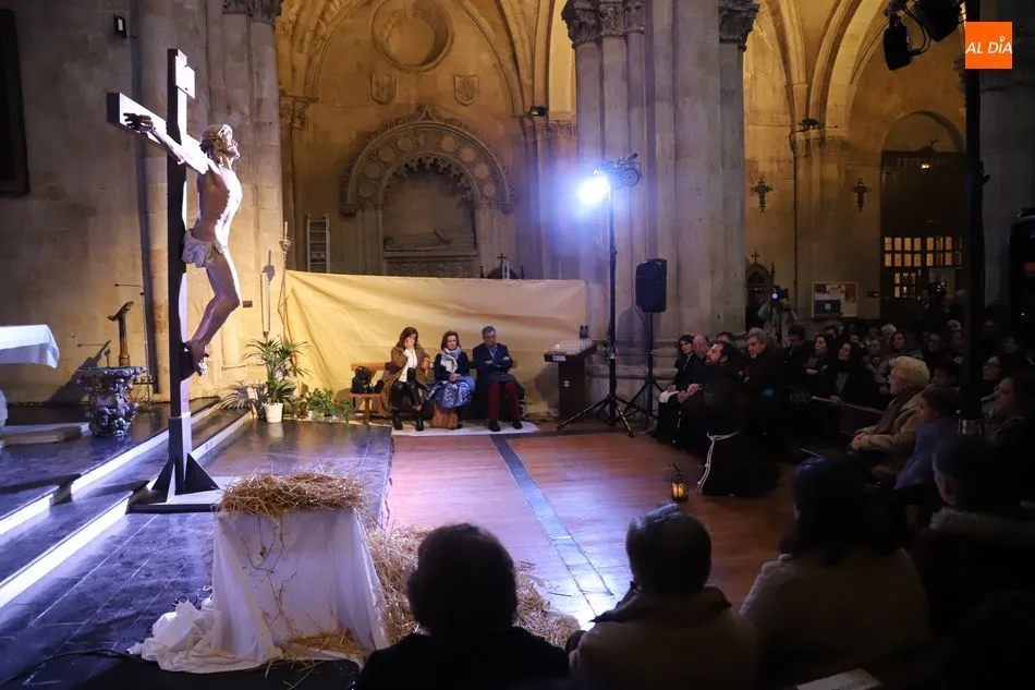 Foto 8 - Emocionante y emocionada Navidad Franciscana en la iglesia de San Mart&iacute;n