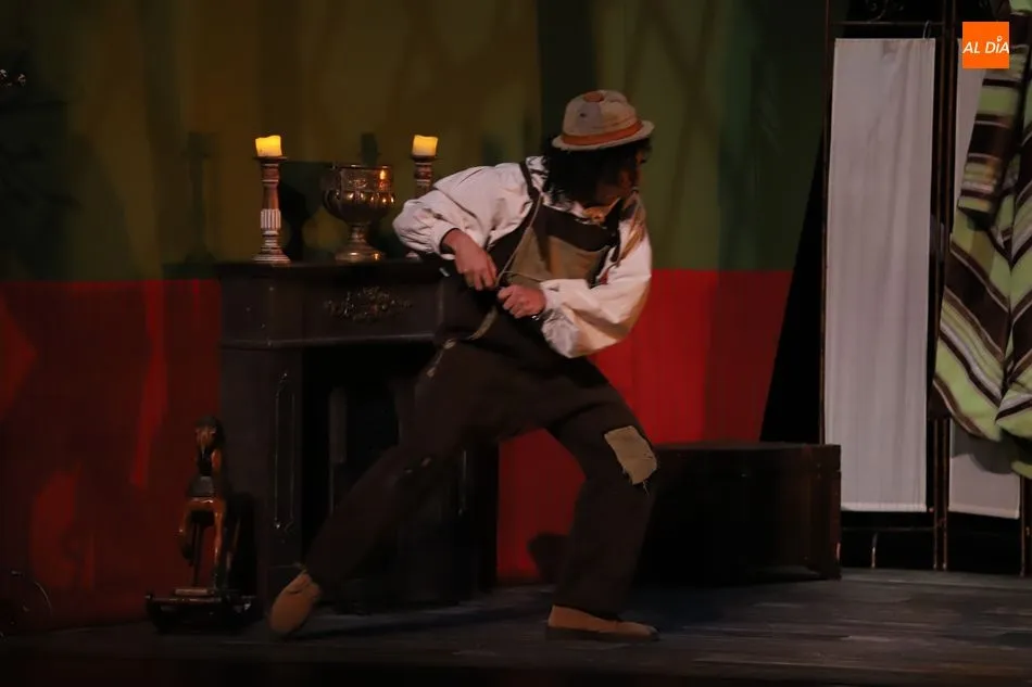 Foto 2 - Divertida puesta en escena del musical &lsquo;Descubriendo la isla del tesoro&rsquo;
