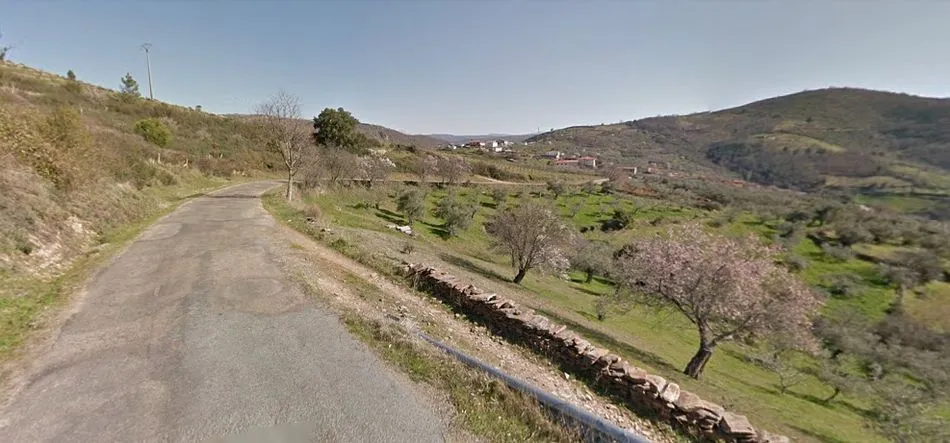 DSA-285 cerca de Sotoserrano, una de las carreteras con tramos cortados por inundación