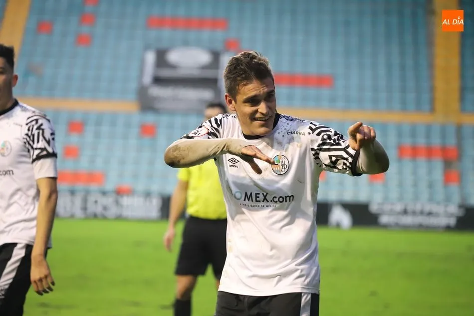 Ubis celebra el gol de penalti conseguido ante el Tudelano / Archivo