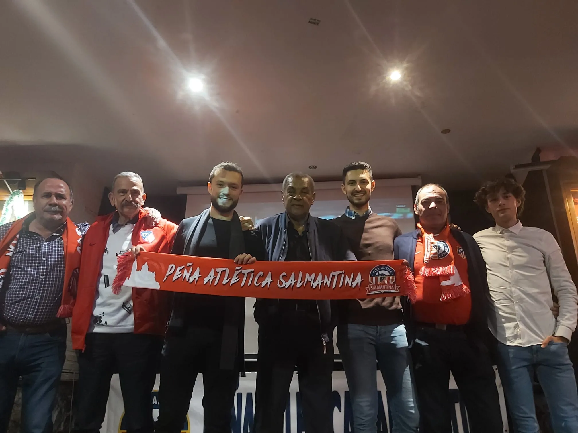Foto 3 - La Pe&ntilde;a Atl&eacute;tica Salmantina celebra su aniversario con Luis Pereira