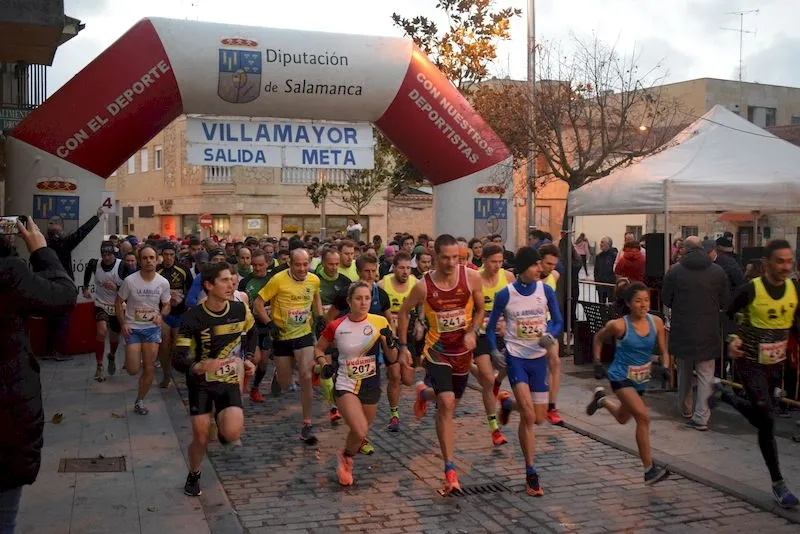 Salida de la carrera en la modalidad de adultos