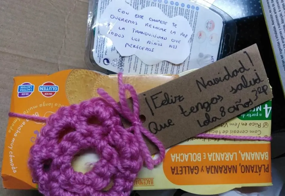 Foto 3 - Misioneras-Santa Teresa entrega a C&aacute;ritas los productos recogidos en su campa&ntilde;a solidaria  