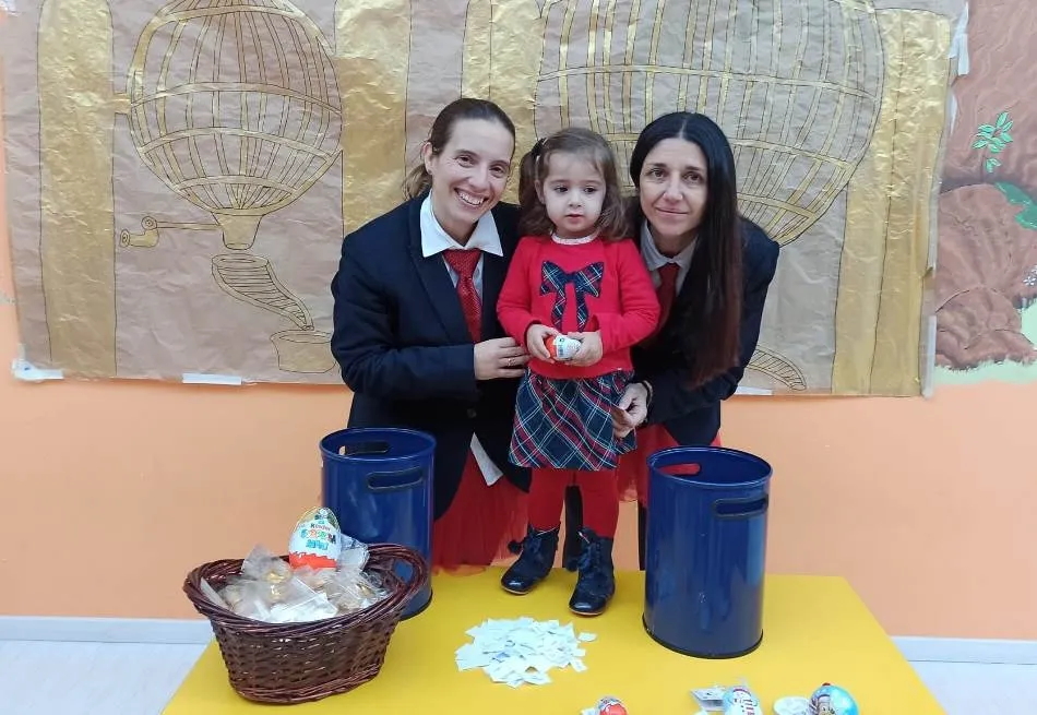 Foto 5 - La Escuela Infantil celebra su emblem&aacute;tico sorteo de Navidad con mucho chocolate en juego  