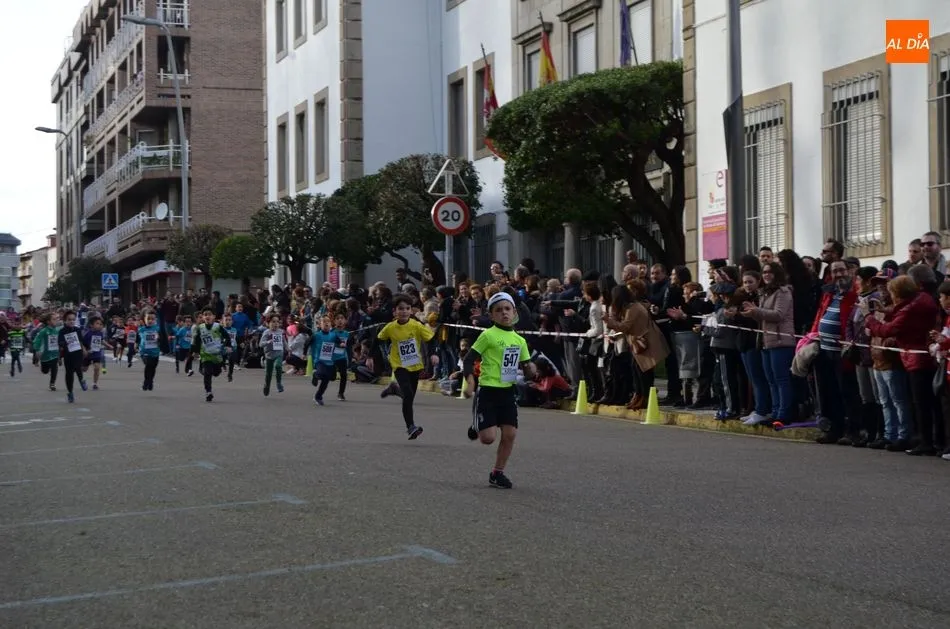 Foto 4 - Buen ambiente navide&ntilde;o en la tradicional Carrera del Pavo