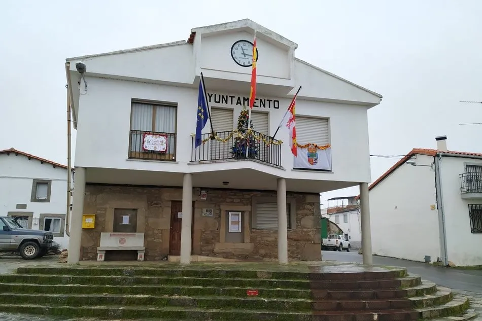 Foto 9 - La Navidad llega a Trabanca de la mano de peque&ntilde;os y mayores  