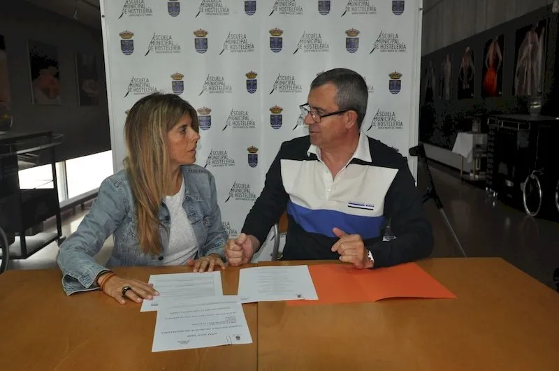 El curso de servicios de bar y cafetería lo lleva a cabo la Escuela de Hostelería de Santa Marta