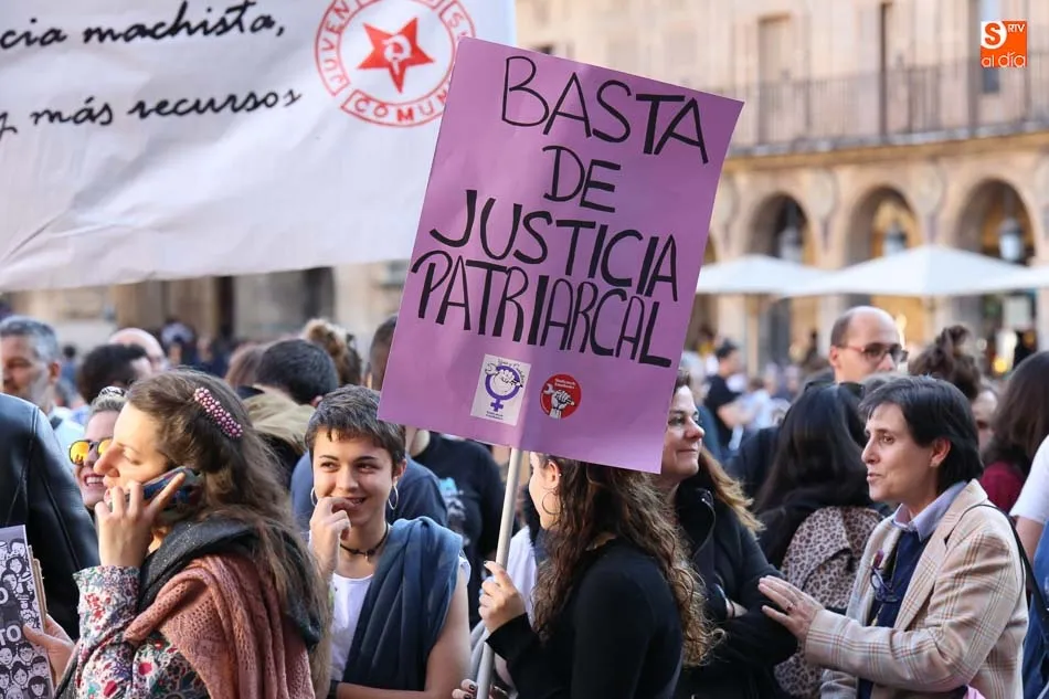 Manifestación a favor de las mujeres en la Plaza Mayor. Foto: Archivo