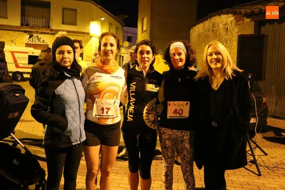 Foto 3 - H&eacute;ctor S&aacute;nchez y Mar&iacute;a Pierna se proclaman vencedores absolutos en la San Silvestre de Lumbrales ...