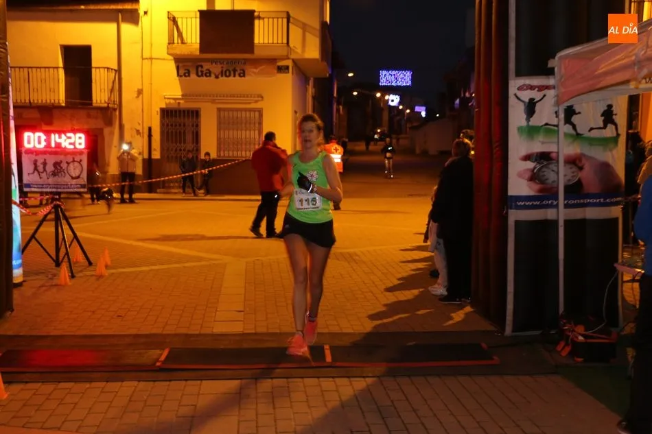 Foto 3 - H&eacute;ctor S&aacute;nchez Casado se adjudica la San Silvestre de Lumbrales  