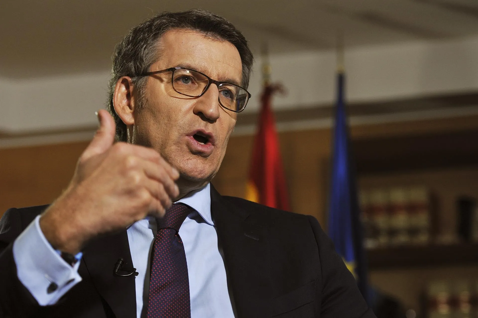 El presidente de la Xunta de Galicia, Alberto Nuñez Feijóo, durante su entrevista para Europa Press en la delegación de la Xunta de Ourense / Europa Press