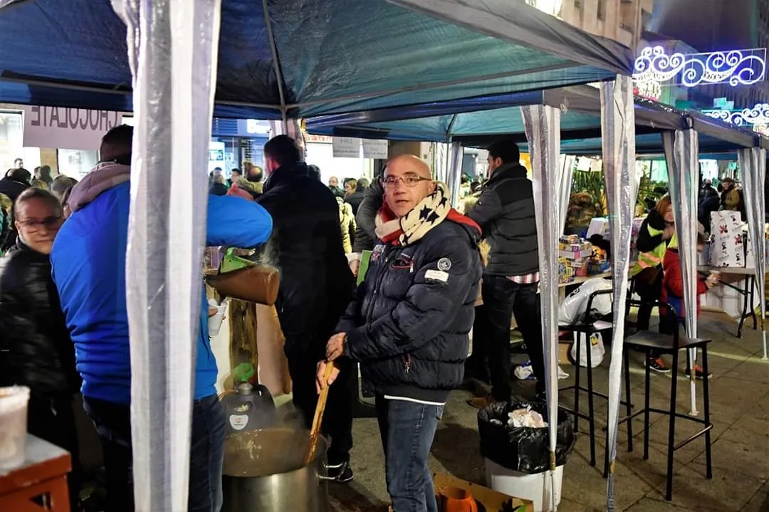 Foto 8 - Las muestras de solidaridad inundan el Festival Ben&eacute;fico &lsquo;Ning&uacute;n Ni&ntilde;o Sin Juguete&rsquo;