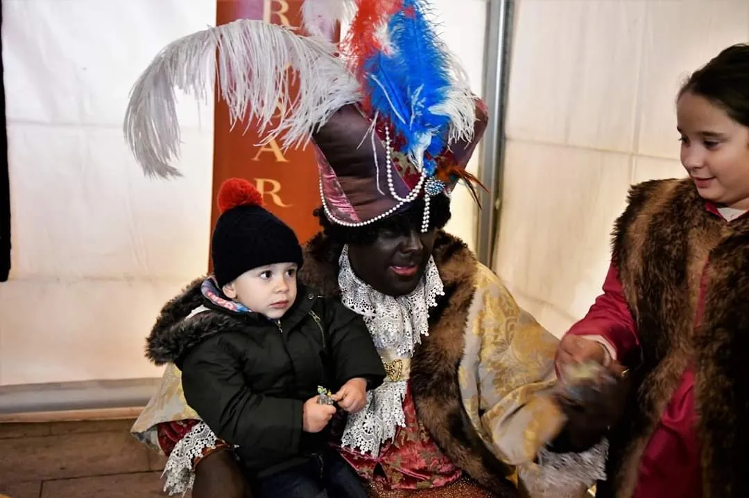 Foto 7 - Las muestras de solidaridad inundan el Festival Ben&eacute;fico &lsquo;Ning&uacute;n Ni&ntilde;o Sin Juguete&rsquo;