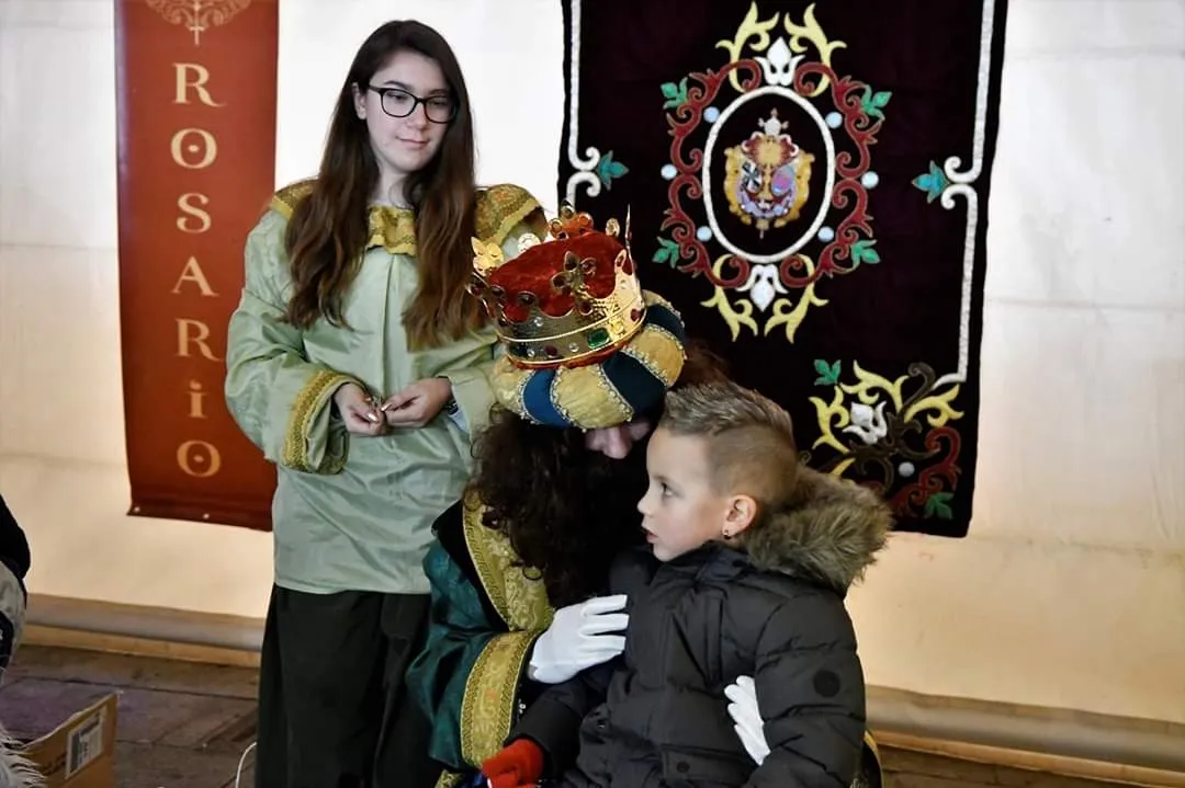 Foto 5 - Las muestras de solidaridad inundan el Festival Ben&eacute;fico &lsquo;Ning&uacute;n Ni&ntilde;o Sin Juguete&rsquo;