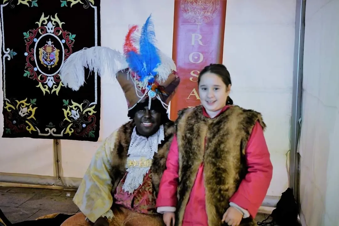 Foto 4 - Las muestras de solidaridad inundan el Festival Ben&eacute;fico &lsquo;Ning&uacute;n Ni&ntilde;o Sin Juguete&rsquo;