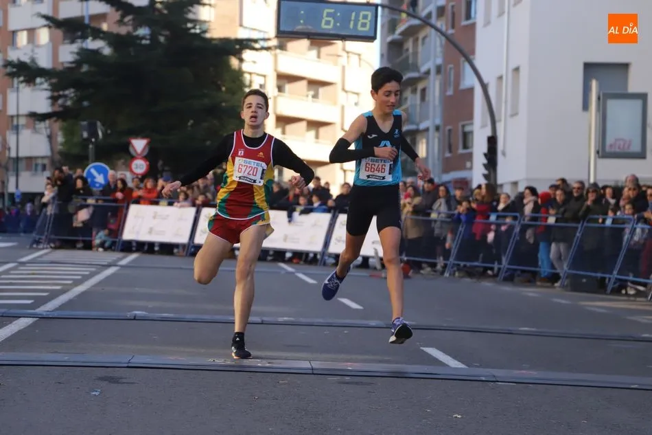 Foto 4 - Daniel L&oacute;pez y Julia Pe&ntilde;a vencen en la modalidad sub-16 de la San Silvestre Salmantina  