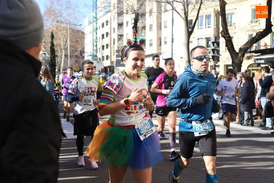 Foto 10 - Los disfraces ponen la guinda a una San Silvestre para el recuerdo