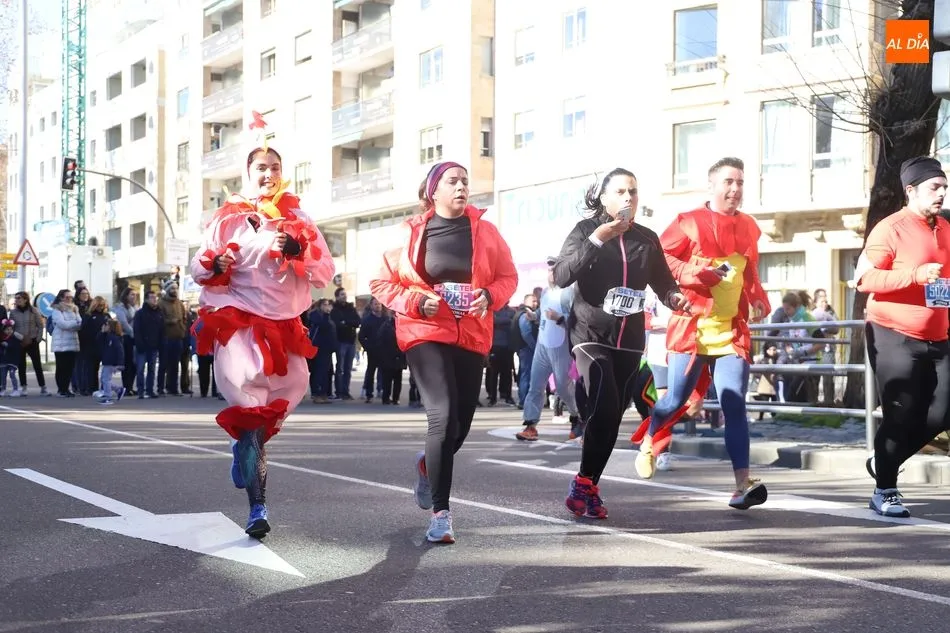 Foto 7 - Los disfraces ponen la guinda a una San Silvestre para el recuerdo