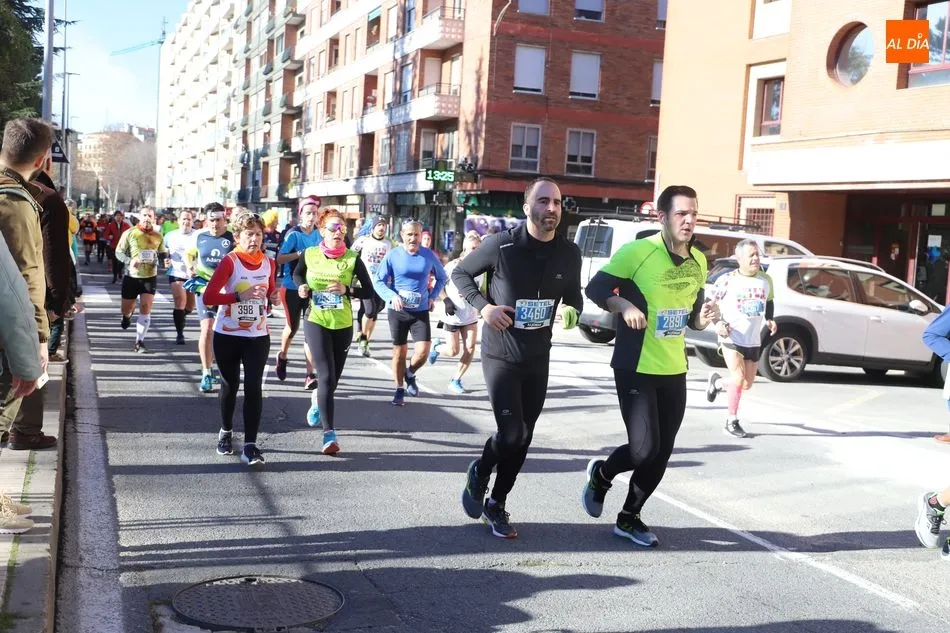 Foto 10 - Jorge Blanco y Gema Mart&iacute;n se coronan vencedores de la San Silvestre Salmantina