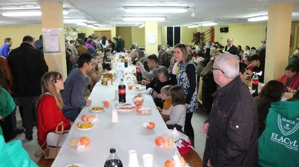 Foto 11 - Aldead&aacute;vila derrocha solidaridad a favor de la asociaci&oacute;n de ELACyL con 2.535 euros recaudados  