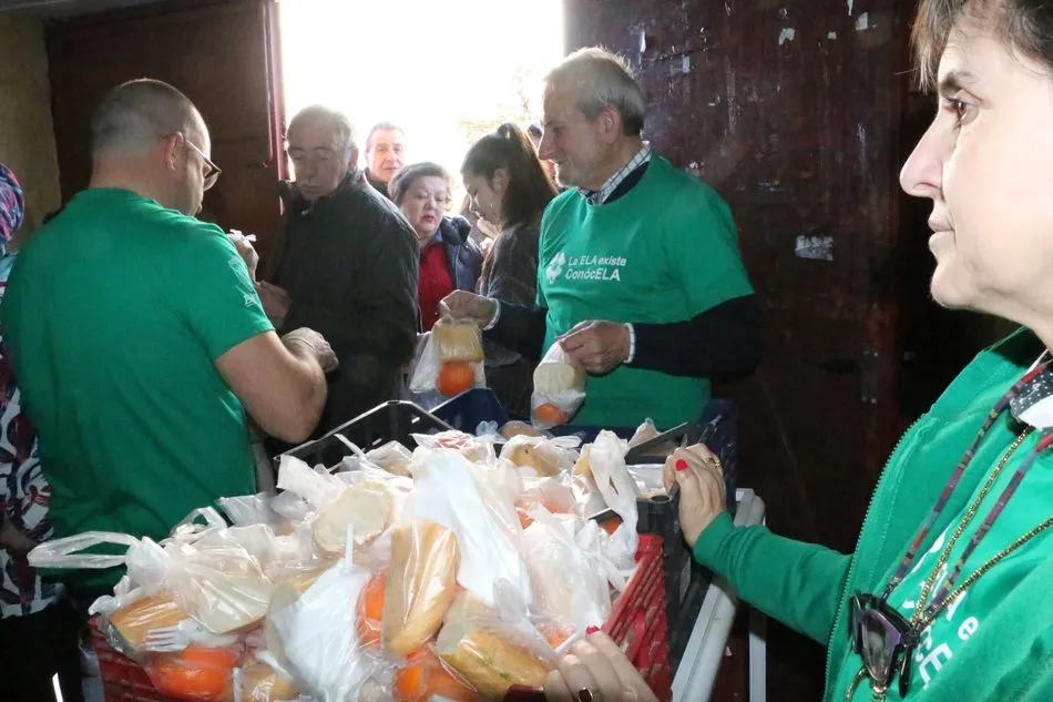 Foto 9 - Aldead&aacute;vila derrocha solidaridad a favor de la asociaci&oacute;n de ELACyL con 2.535 euros recaudados  
