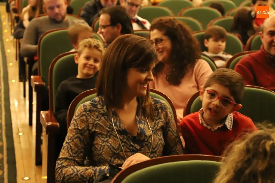 Foto 6 - Diversi&oacute;n a raudales con el &lsquo;Encuentracuentos&rsquo; en el Teatro Liceo
