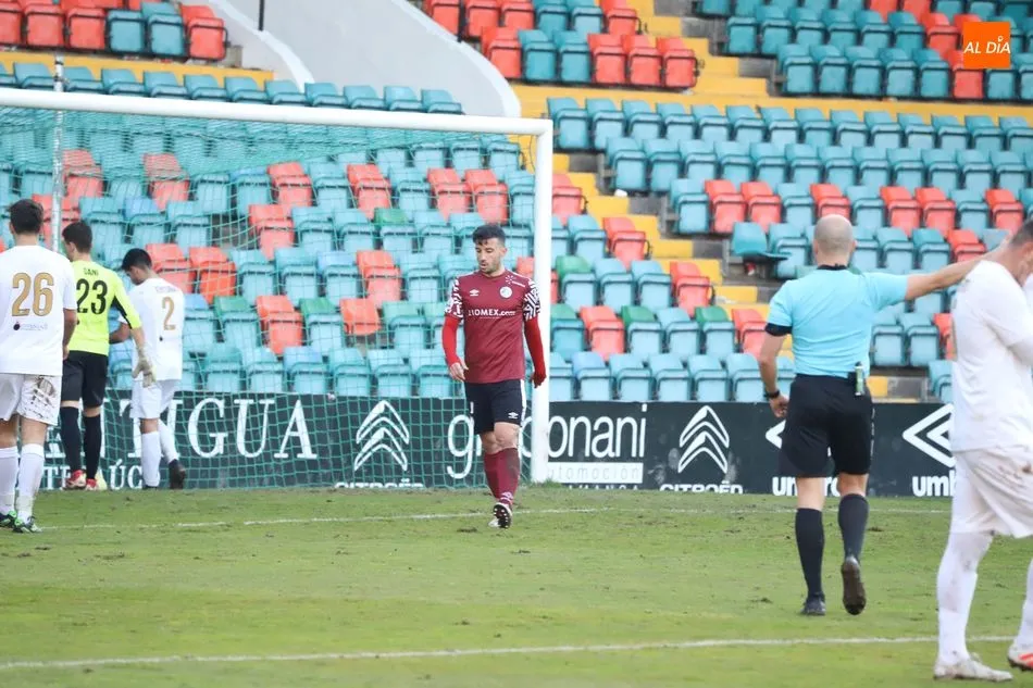 Foto 5 - El Salamanca UDS golea al Ribert en un competido amistoso (6-0)