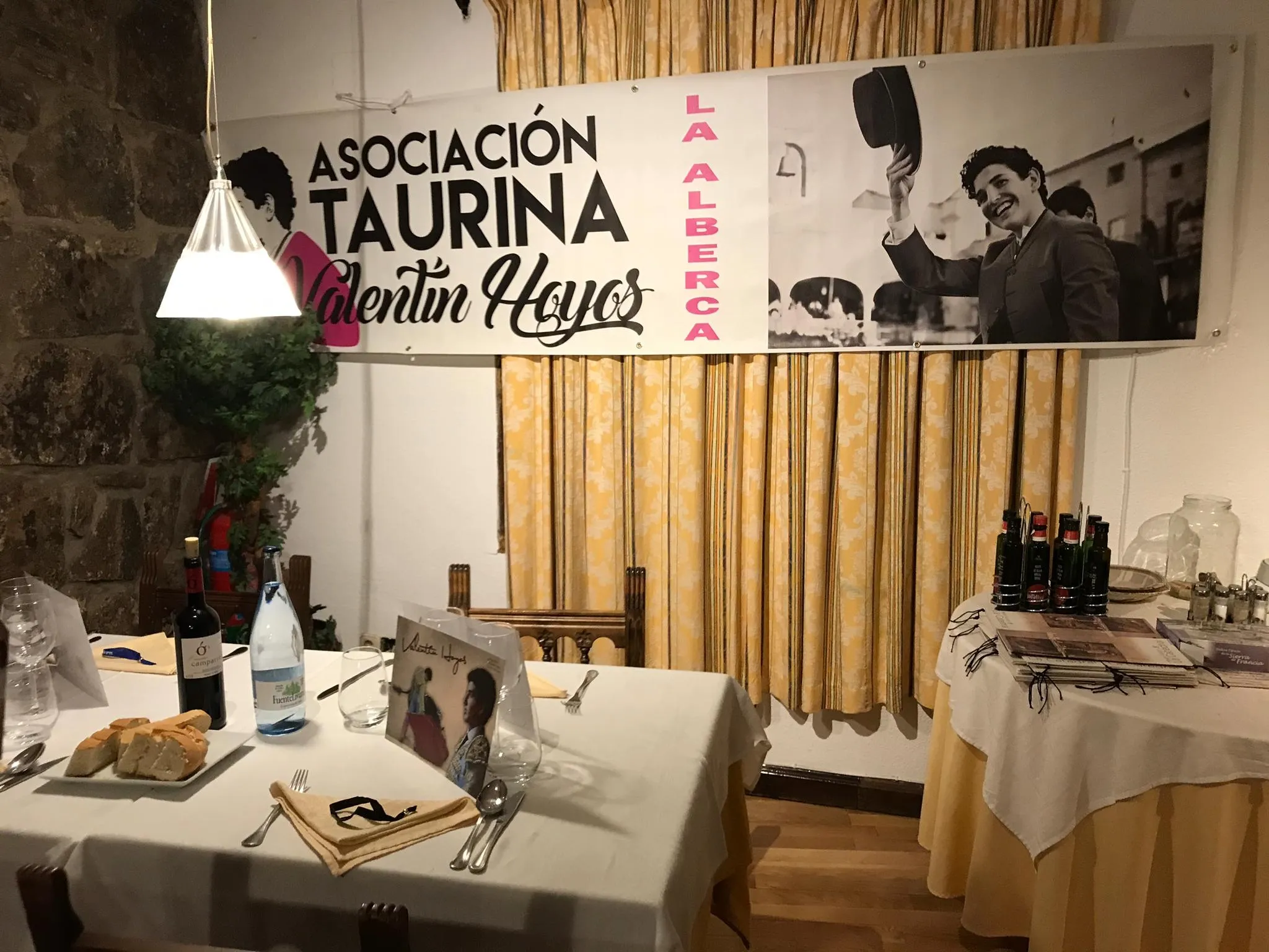 Foto 2 - La Asociaci&oacute;n Taurina Valent&iacute;n Hoyos celebra su asamblea anual  