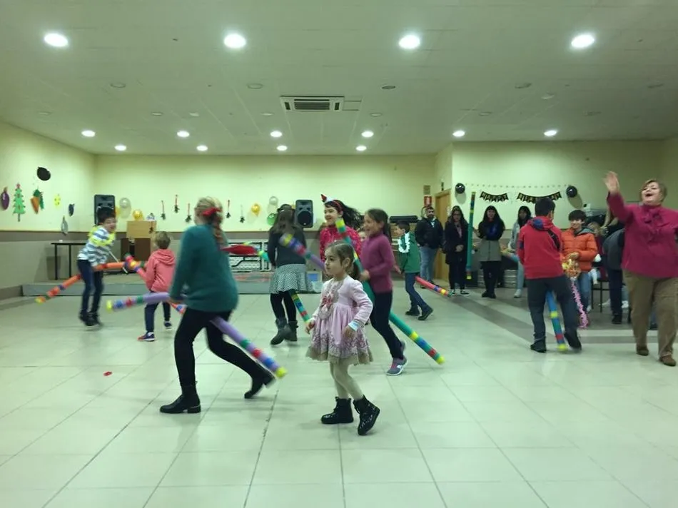 Foto 11 - Los m&aacute;s peque&ntilde;os de Villarino se adelantan a la celebraci&oacute;n de la Nochevieja  