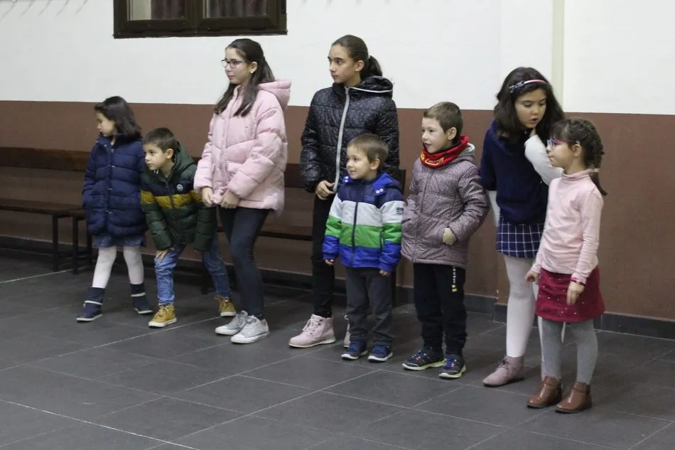 Foto 4 - Los m&aacute;s peque&ntilde;os de Yecla de Yeltes celebran una animada Nochevieja infantil