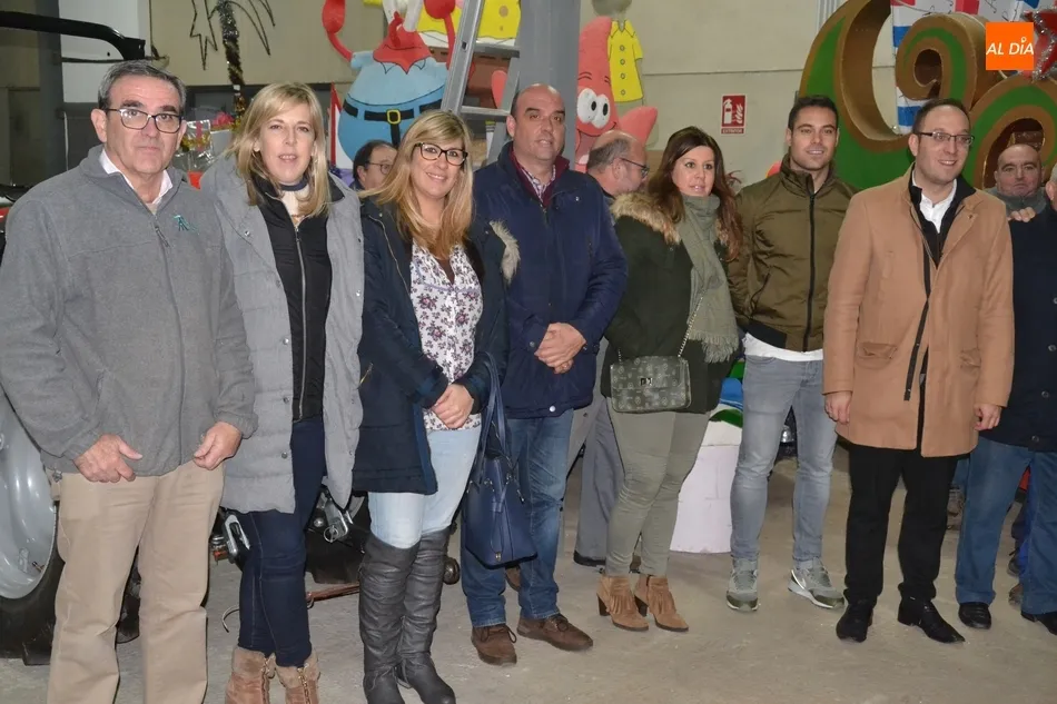 Foto 4 - Los Amigos de la Ilusi&oacute;n entran en la semana final de preparaci&oacute;n de la Cabalgata de los Reyes...