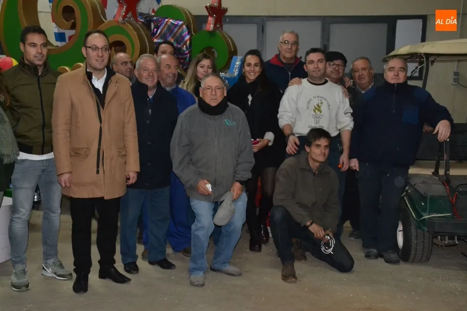 Foto 2 - Los Amigos de la Ilusi&oacute;n entran en la semana final de preparaci&oacute;n de la Cabalgata de los Reyes...