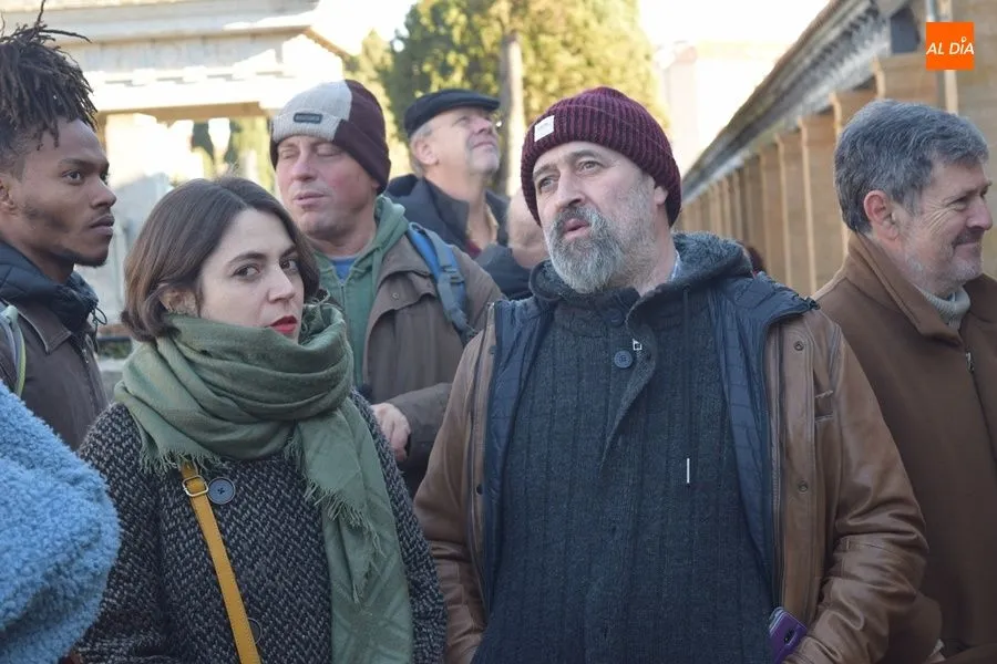 Foto 4 - Emotivo homenaje a Unamuno en el cementerio por el 83 aniversario de su muerte