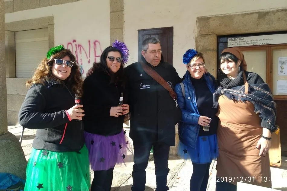 Foto 6 - En Villavieja despiden 2019 con los quintos y el recuerdo al expedicionario Antonio San Juan  