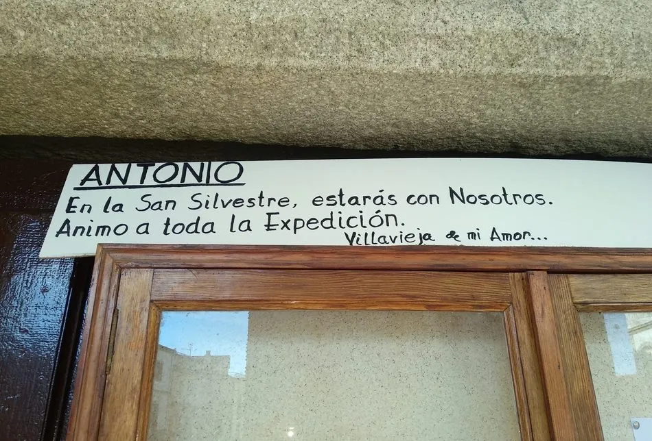 Foto 5 - En Villavieja despiden 2019 con los quintos y el recuerdo al expedicionario Antonio San Juan  