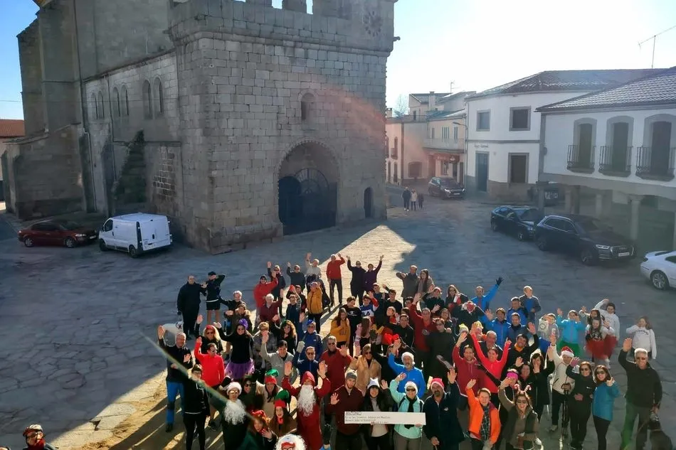 Foto 7 - En Villavieja despiden 2019 con los quintos y el recuerdo al expedicionario Antonio San Juan  