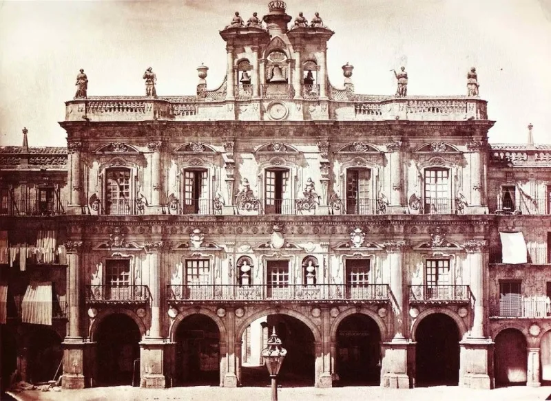 Foto 5 - La Plaza Mayor y sus jardines a principios del XX