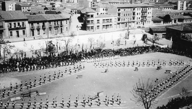 El colegio salesiano María Auxiliadora, en los años 50