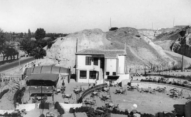 Un tonel convertido en bar