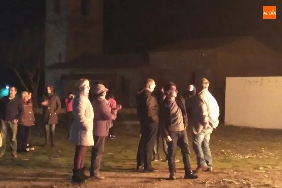 Foto 9 - Trabanca recibe al nuevo a&ntilde;o con la tradicional quema de bolagas  